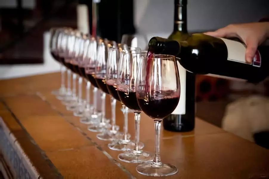 葡萄酒感官评价标准（国标 / 行标）执行工艺