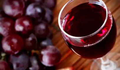 桃红葡萄酒颜色（浅粉 / 桃红 / 橙红）辨识常识